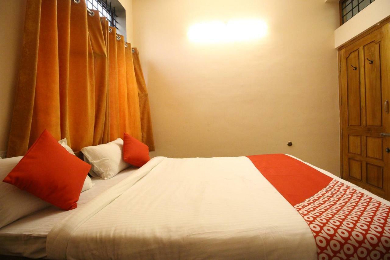 Oyo Flagship 30734 Jeevan Lodge ชิโมกา ภายนอก รูปภาพ