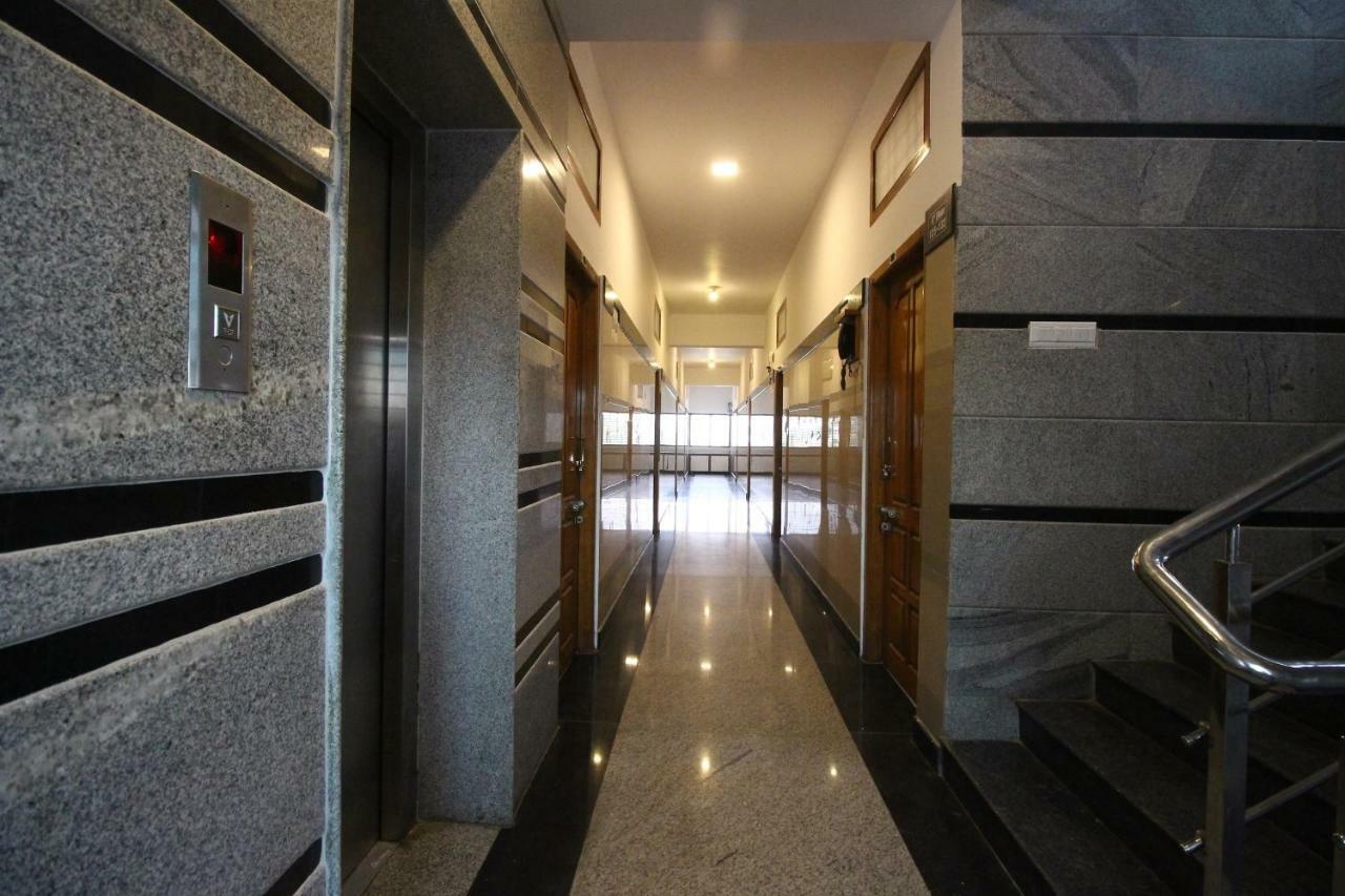 Oyo Flagship 30734 Jeevan Lodge ชิโมกา ภายนอก รูปภาพ